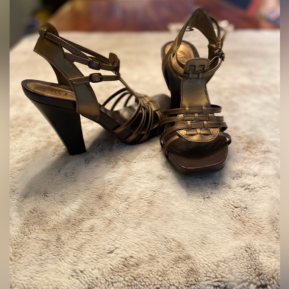MIA Sandals